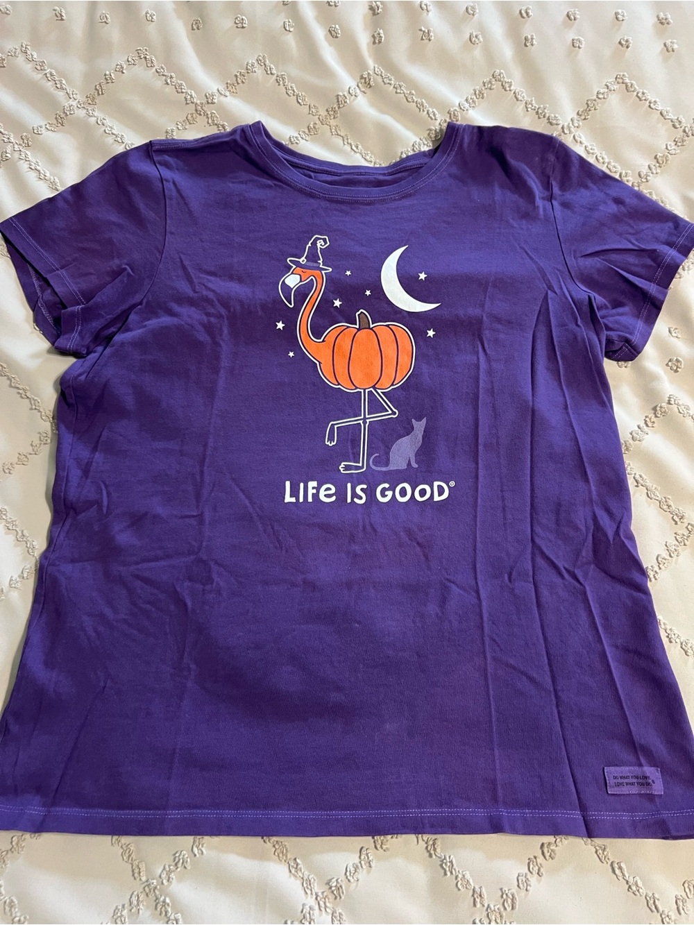 Life Is Good Graphic Tee Large Purple Halloween Flamingo Pumpkin Shirt NWOT - Picture 3 of 5